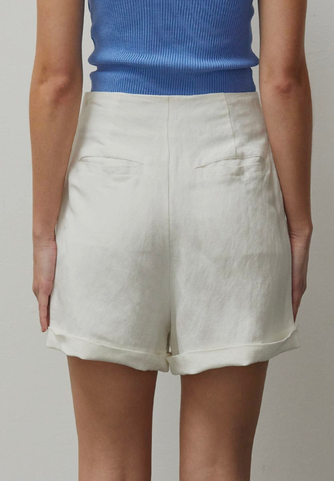 The Meredith  High-Waisted Linen Shorts